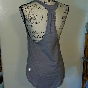 Scalloped Lululemon top